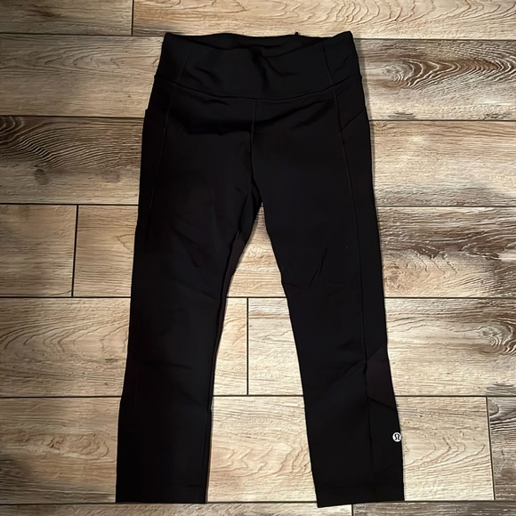 lululemon athletica Pants - Lululemon Capri Running Legging
